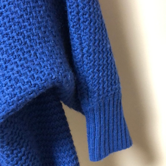 Joe Fresh sweater - Picture 5 of 6